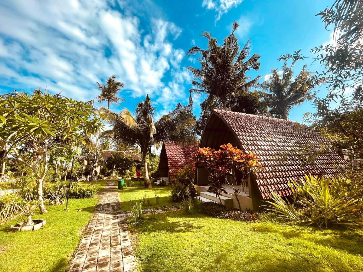 Apit Lawang Villas & Resto Batununggul Exteriér fotografie