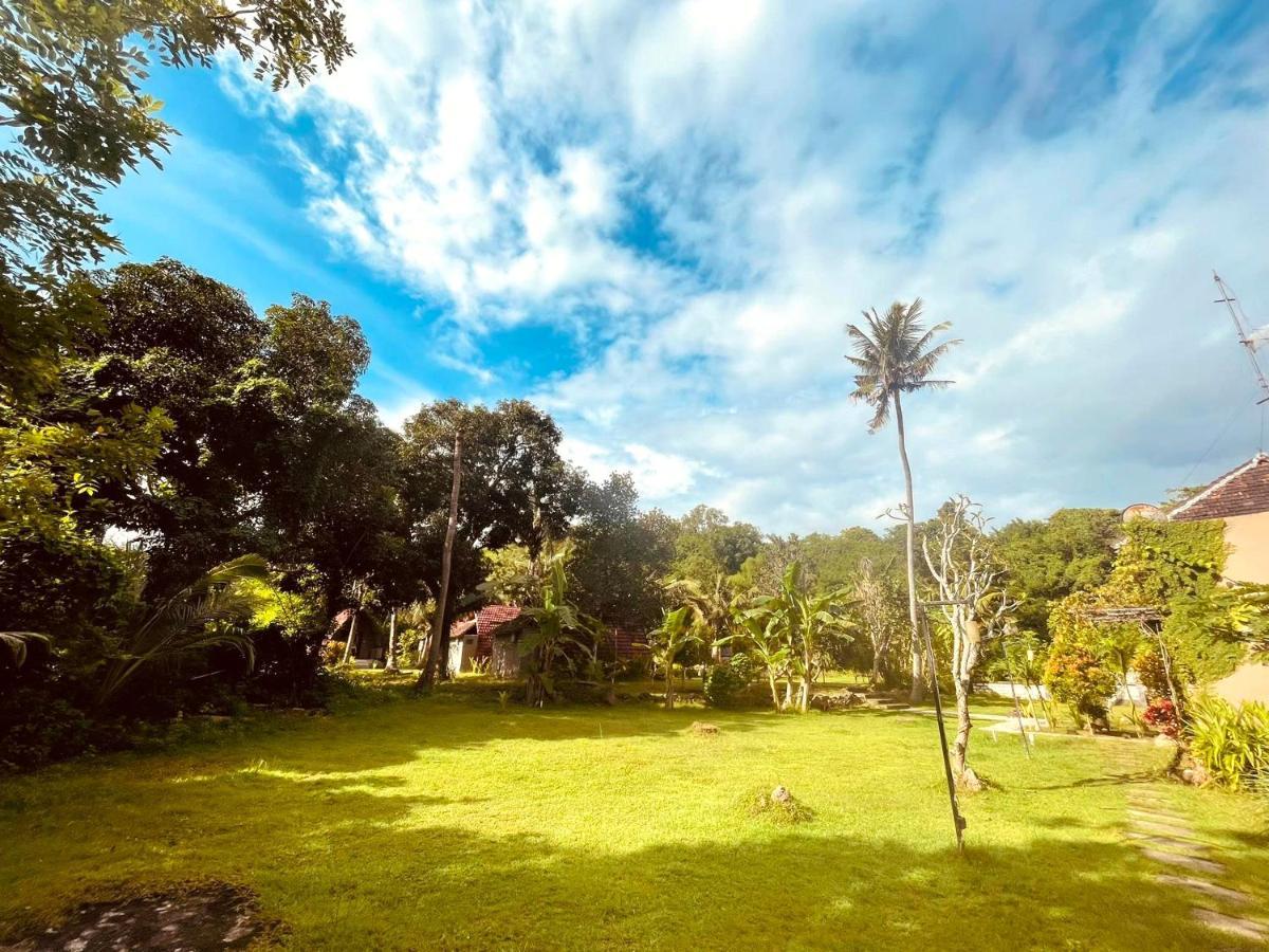 Apit Lawang Villas & Resto Batununggul Exteriér fotografie