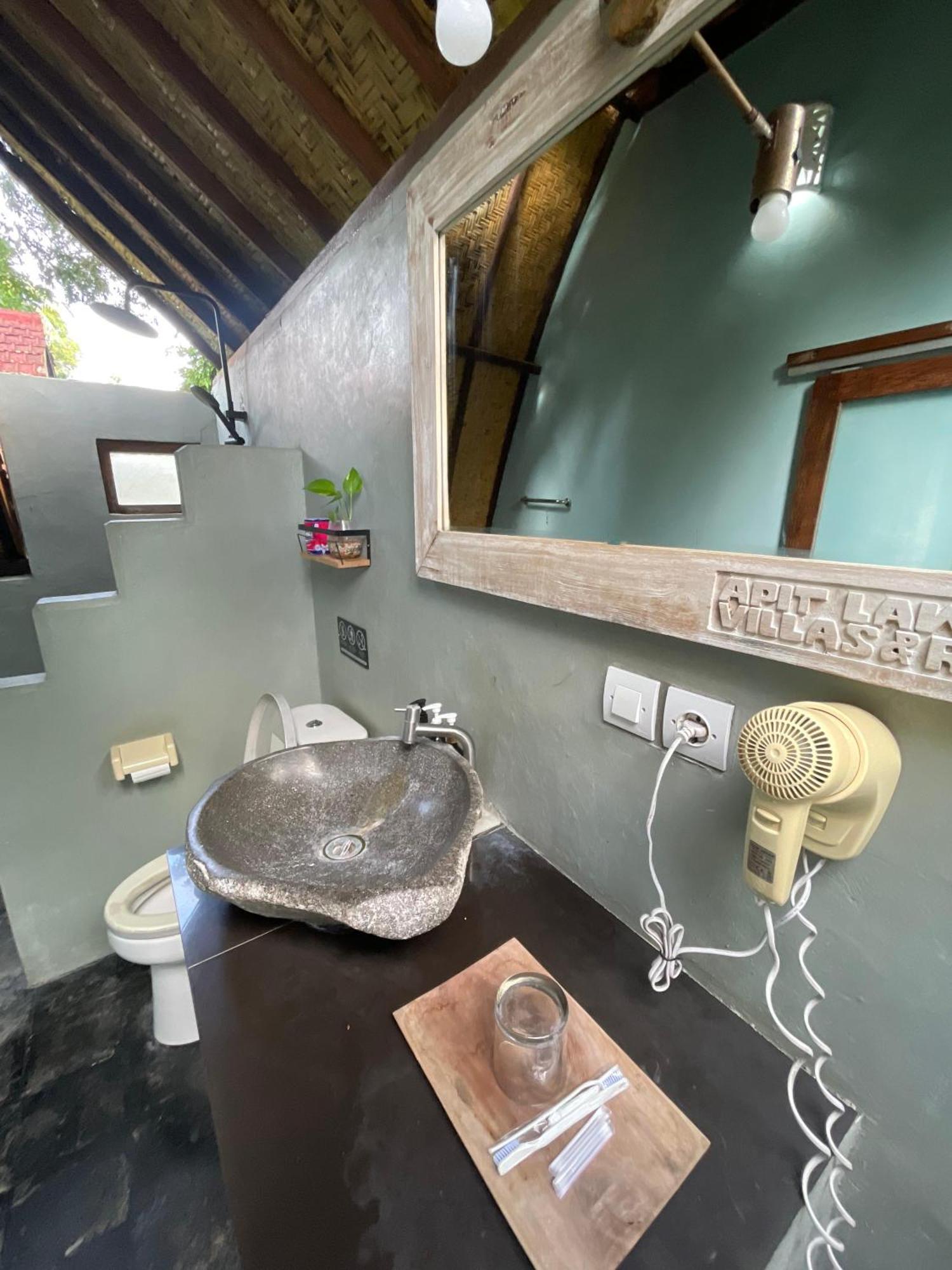 Apit Lawang Villas & Resto Batununggul Exteriér fotografie